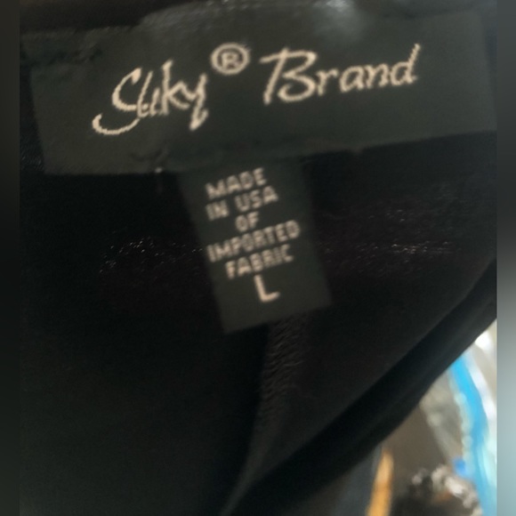 Flowy Tank Top - Picture 3 of 3